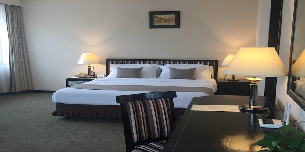 Kunming Jinjiang Hotel Buitenkant foto
