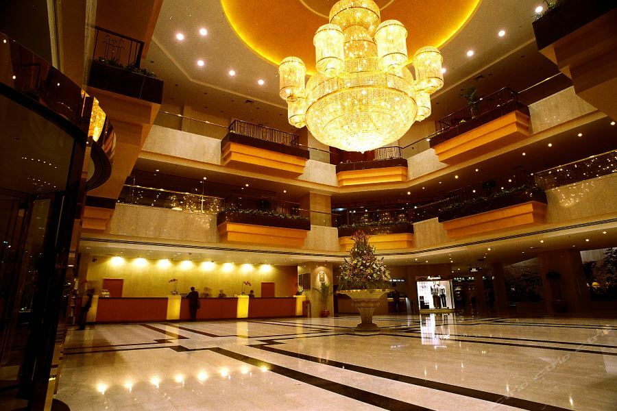 Kunming Jinjiang Hotel Buitenkant foto